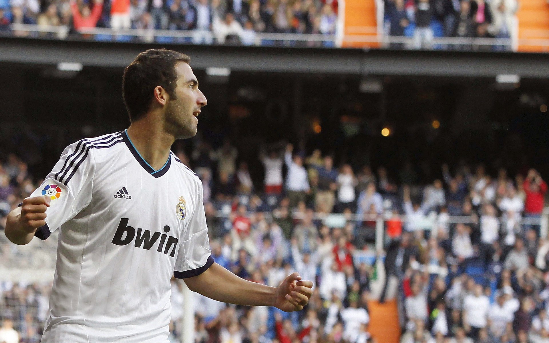 英超新星崭露头角,未来之星大放异彩,2021足球未来之星